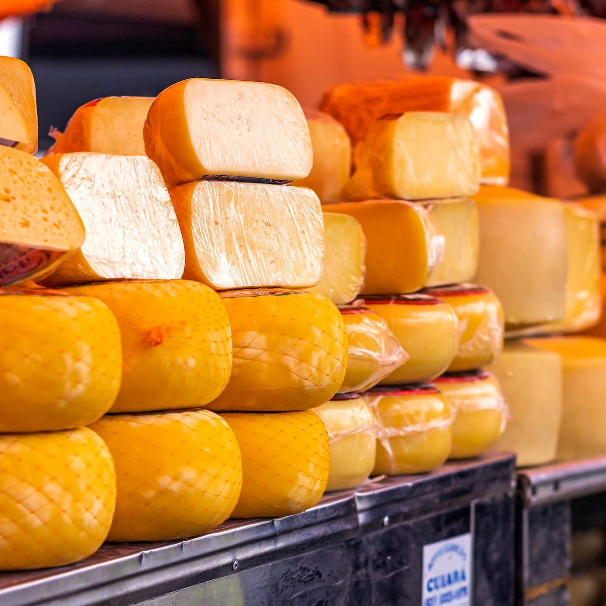 Imagem meramente ilustrativa de queijos, produzidos em uma Queijaria. Immagini: Leandro Bezerra.
