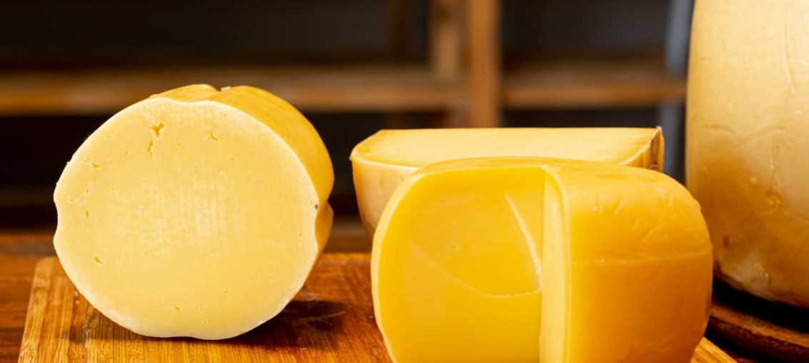 プロヴォローネチーズの単なる例示的な画像. フリーピック画像.